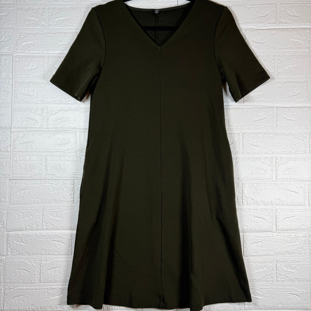 Uniqlo T-Shirt Dress Womens XS Olive Green Short Sleeve V-Neck Pockets Mini